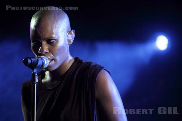 SKUNK ANANSIE - 2010-09-08 - PARIS - Nouveau Casino - 